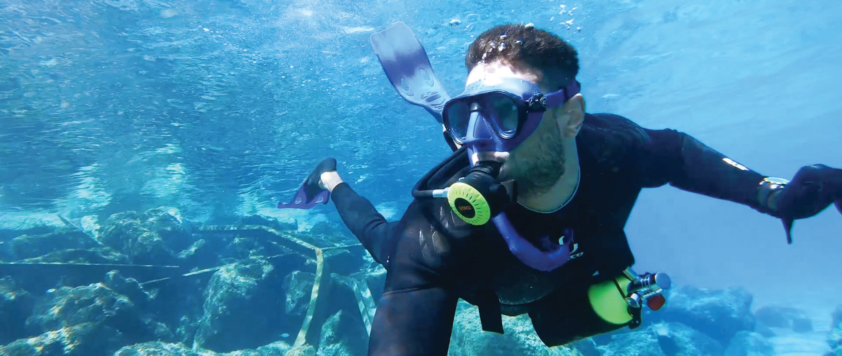 SMACO S400 1L Mini Scuba Tank Review: Portable Diving Gear for Beginne